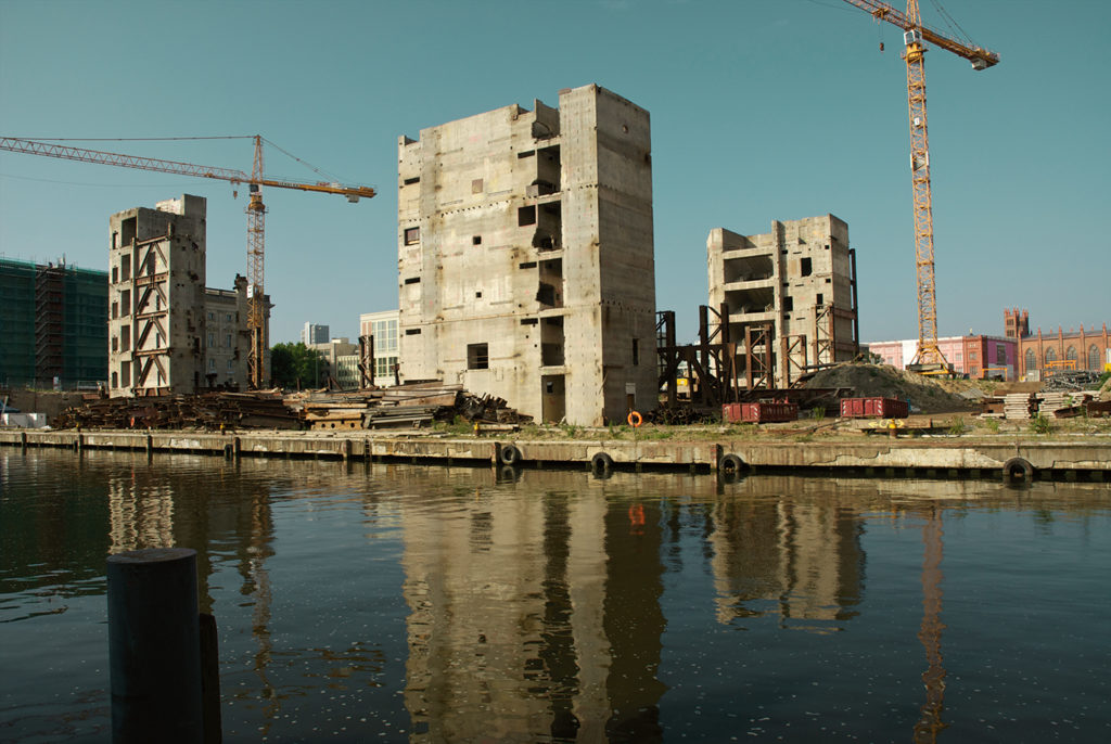 demolition of the Palast der Republik