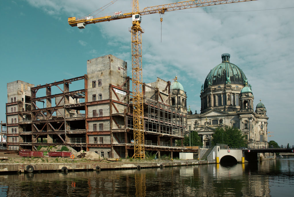 demolition of the Palast der Republik